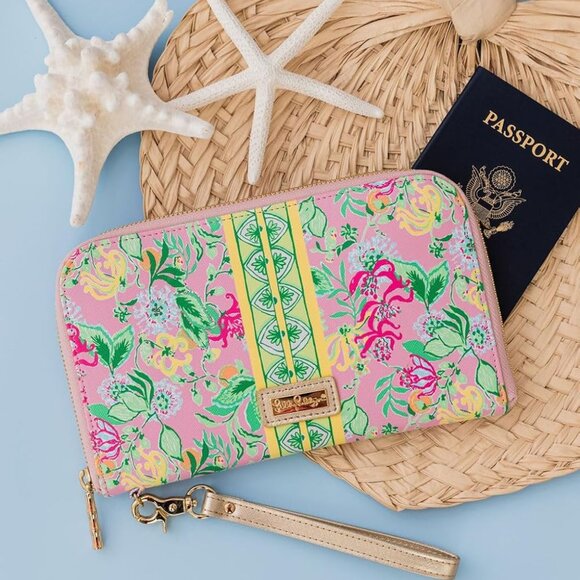 Lilly Pulitzer Pink Floral Wallet - Picture 1 of 8